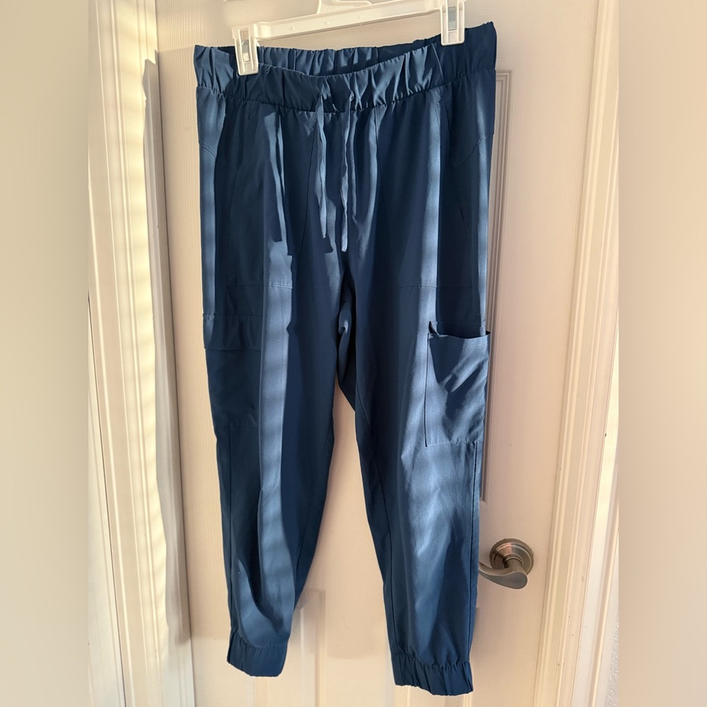 Women’s Navy Drawstring Cargo Jogger Pants